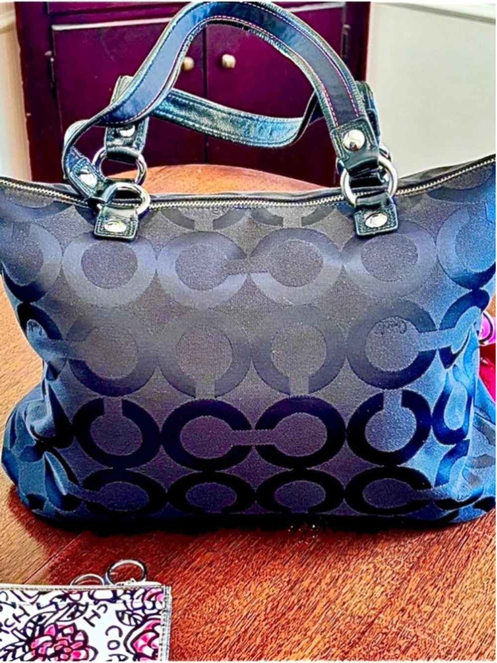 COACH POPPY SIGNATURE BLACK WITH PINK EXCELLENT USED CONDITION WITH COIN PURSE